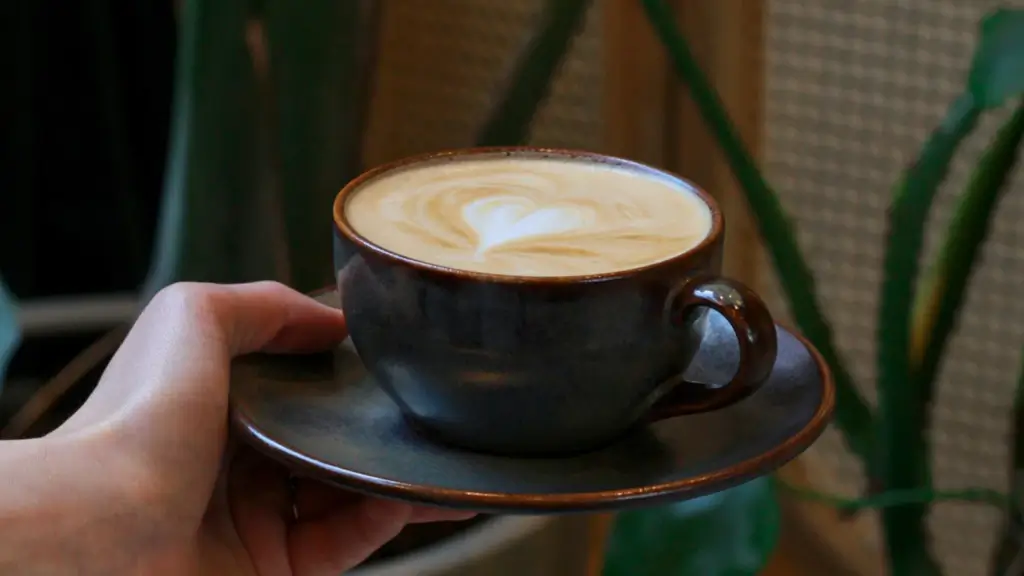 믹스 커피 맛있게 즐기기: 달고 부드러운 아이스 카페라떼 만드는 법 1 카페라떼