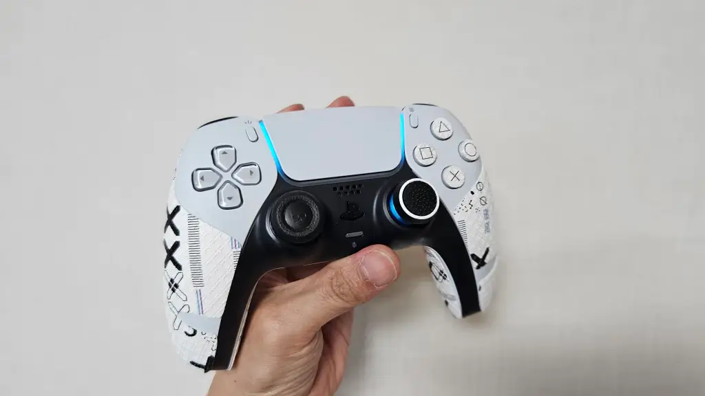 플레이스테이션 5 듀얼센스 PC 연결 방법: 혁신적인 컨트롤러로 몰입감 넘치는 게임을 즐기세요 1 at010320241102 170439