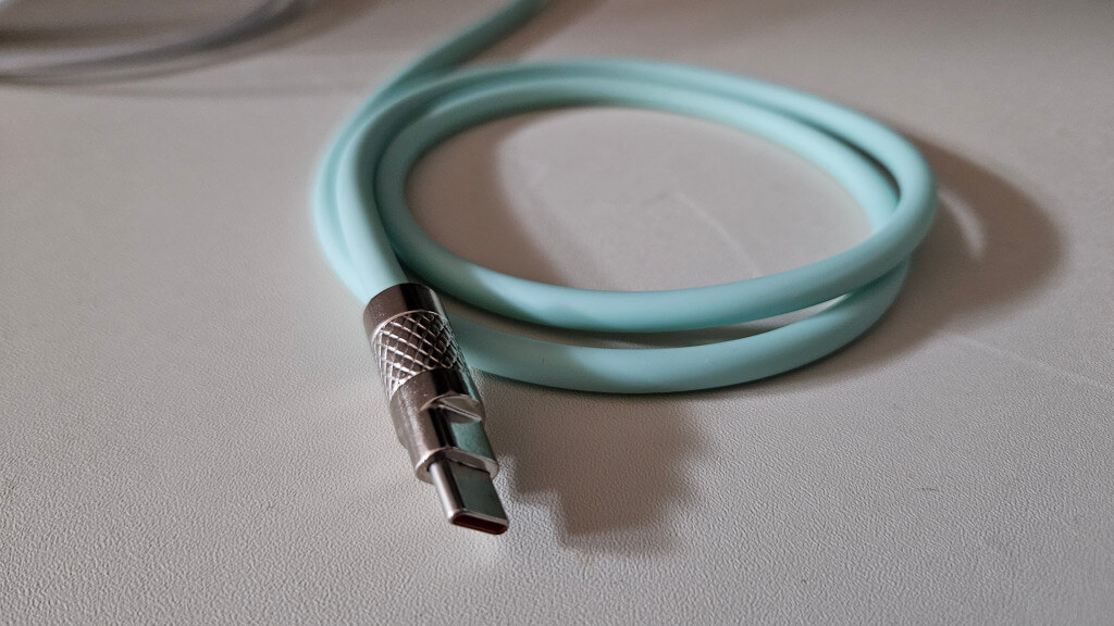 초고속 충전 PD C 타입 액체 실리콘 케이블 리뷰: 고속 충전의 새로운 기준! 1 at0103at0103at010320241109 183104